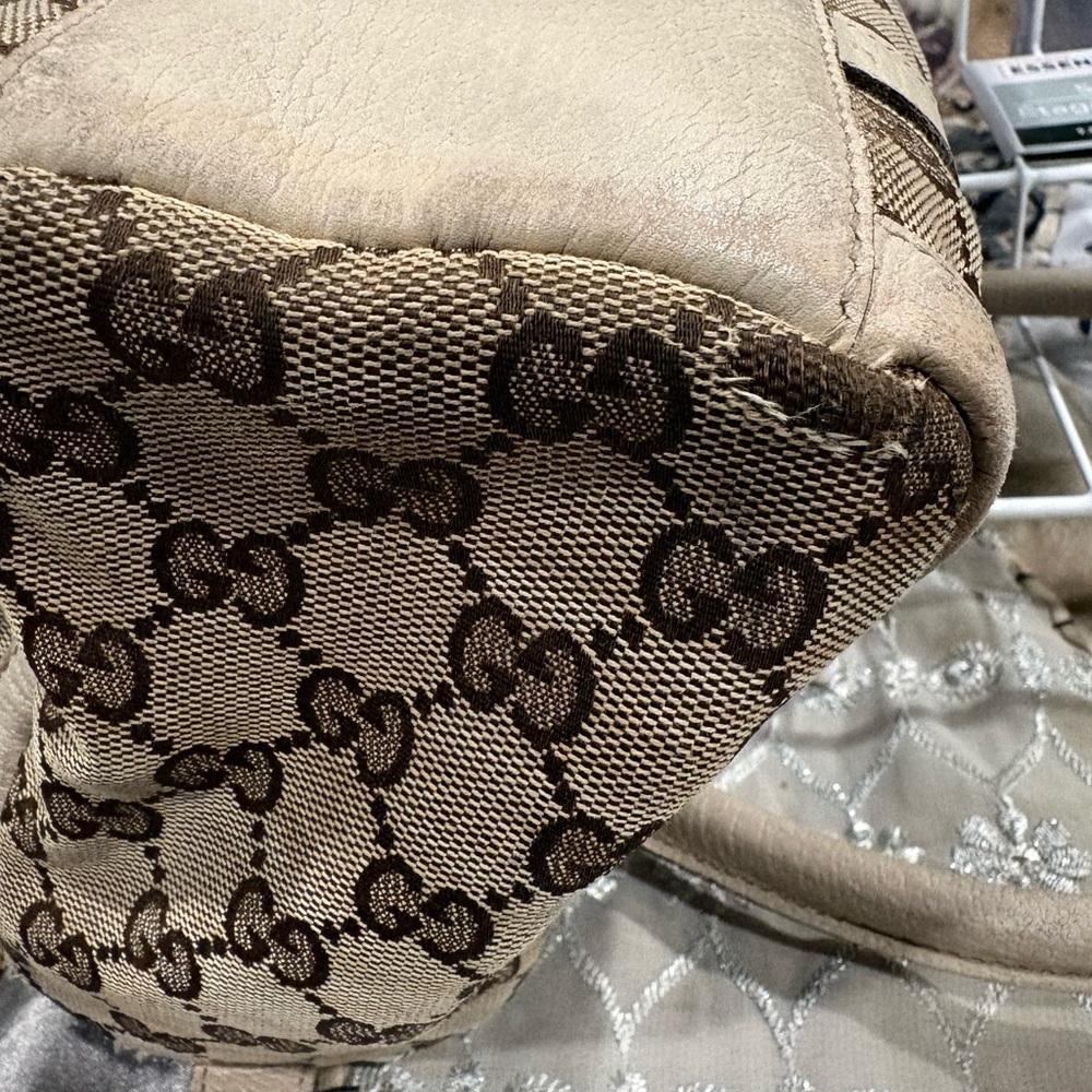 Gucci Beige and Brown Boston Style Monogram Tote Medium - Picture 8 of 11